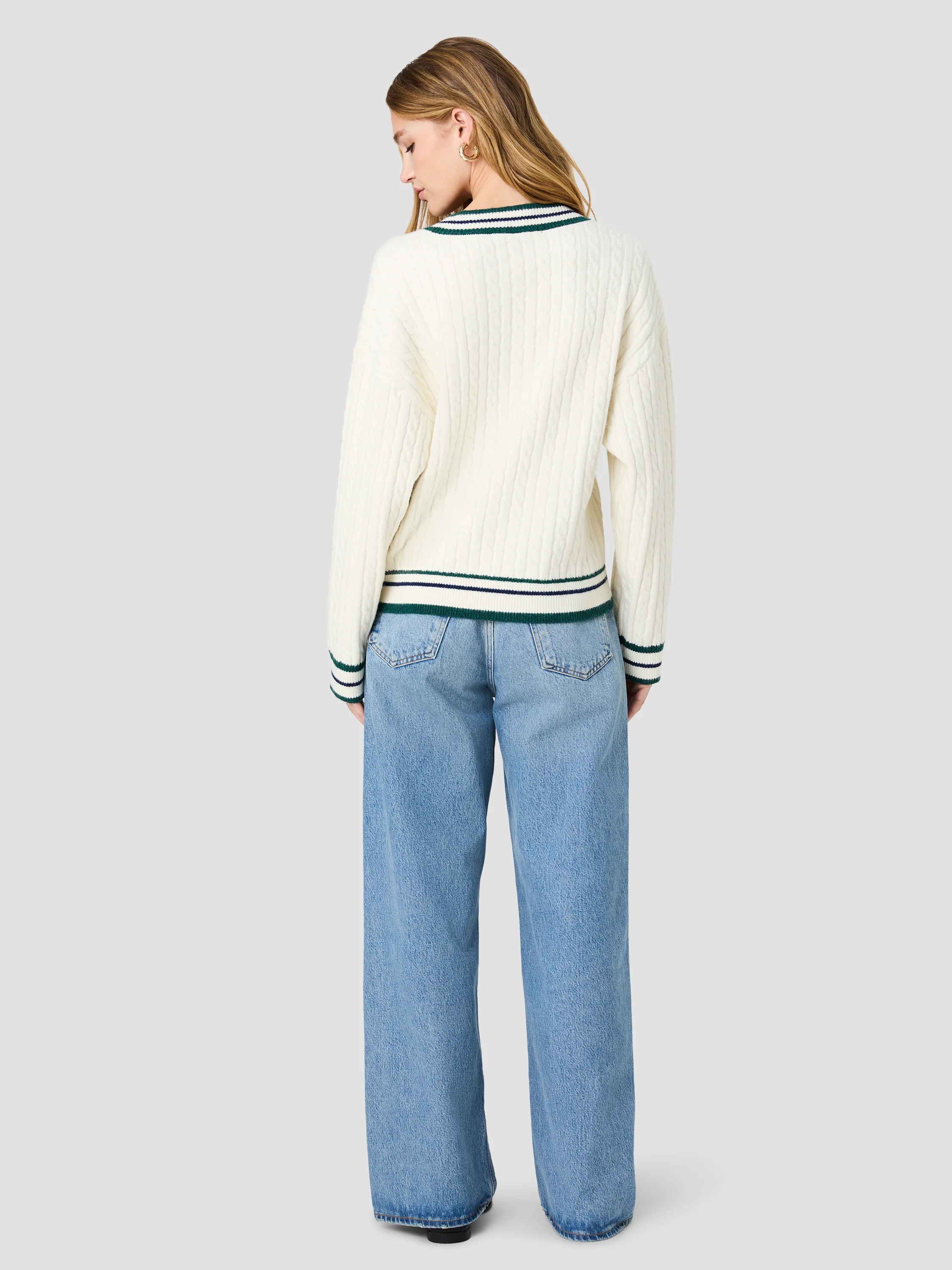 ALEYNA KNIT V-NECK CABLE PULLOVER - Image 4