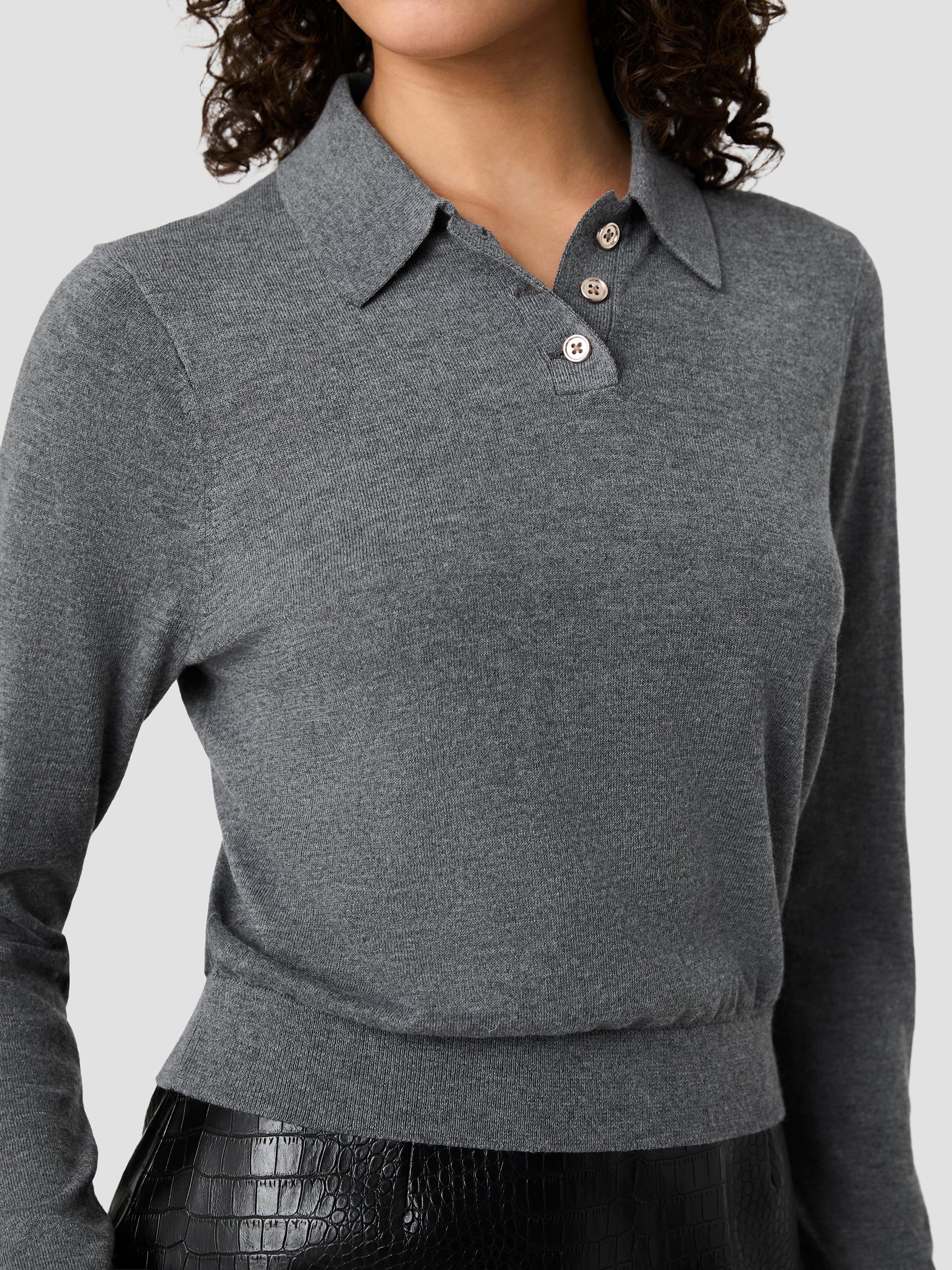 NOLA FINE KNIT LONG SLEEVE POLO TOP - Image 3
