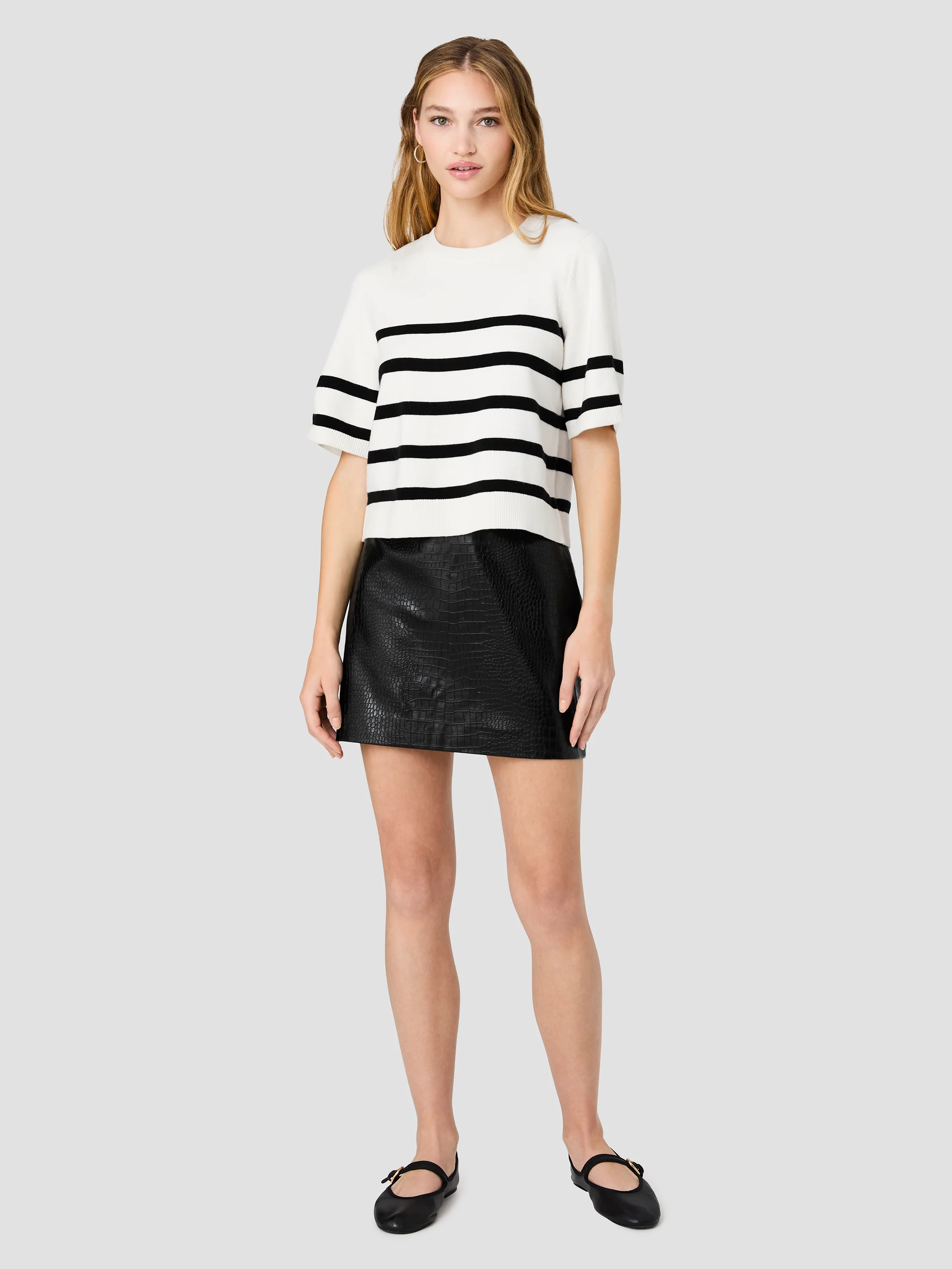 SLOANE KNIT SHORT SLEEVE STRIPE TOP