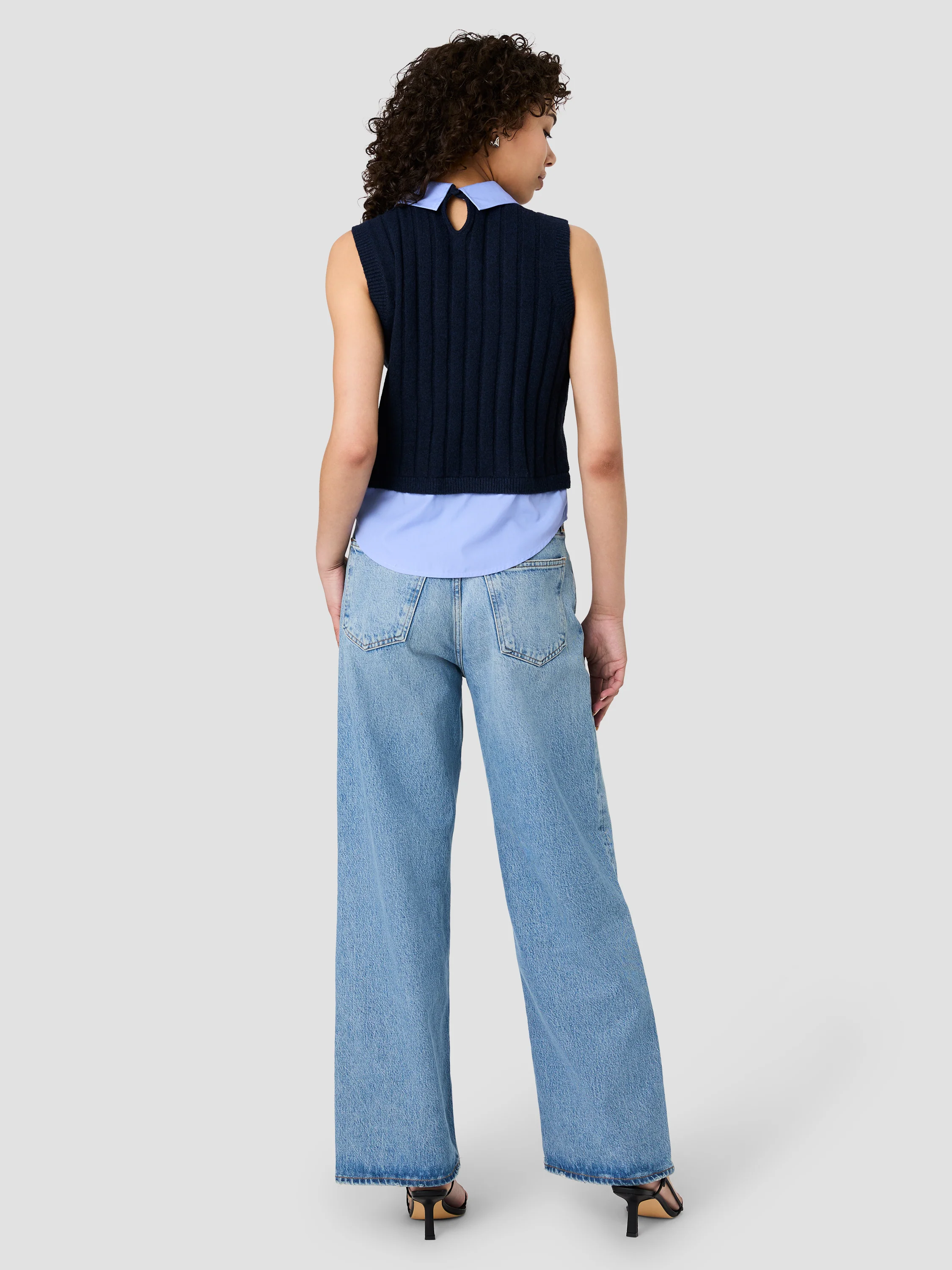 ALEYNA KNIT POPLIN COLLARED VEST - Image 4
