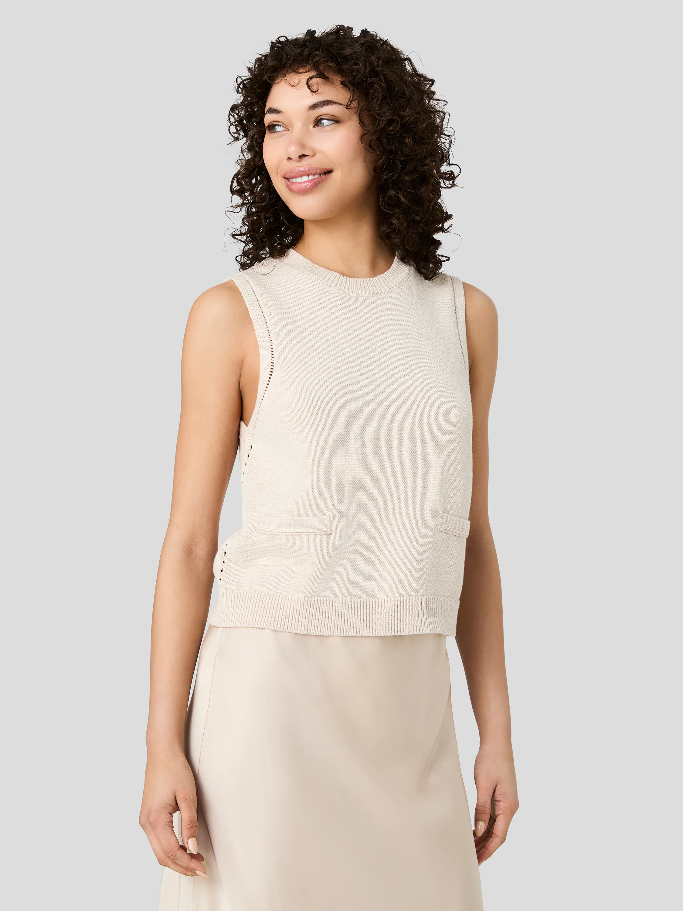 MOZART SLEEVELESS POINTELLE BORDER TOP - Image 2