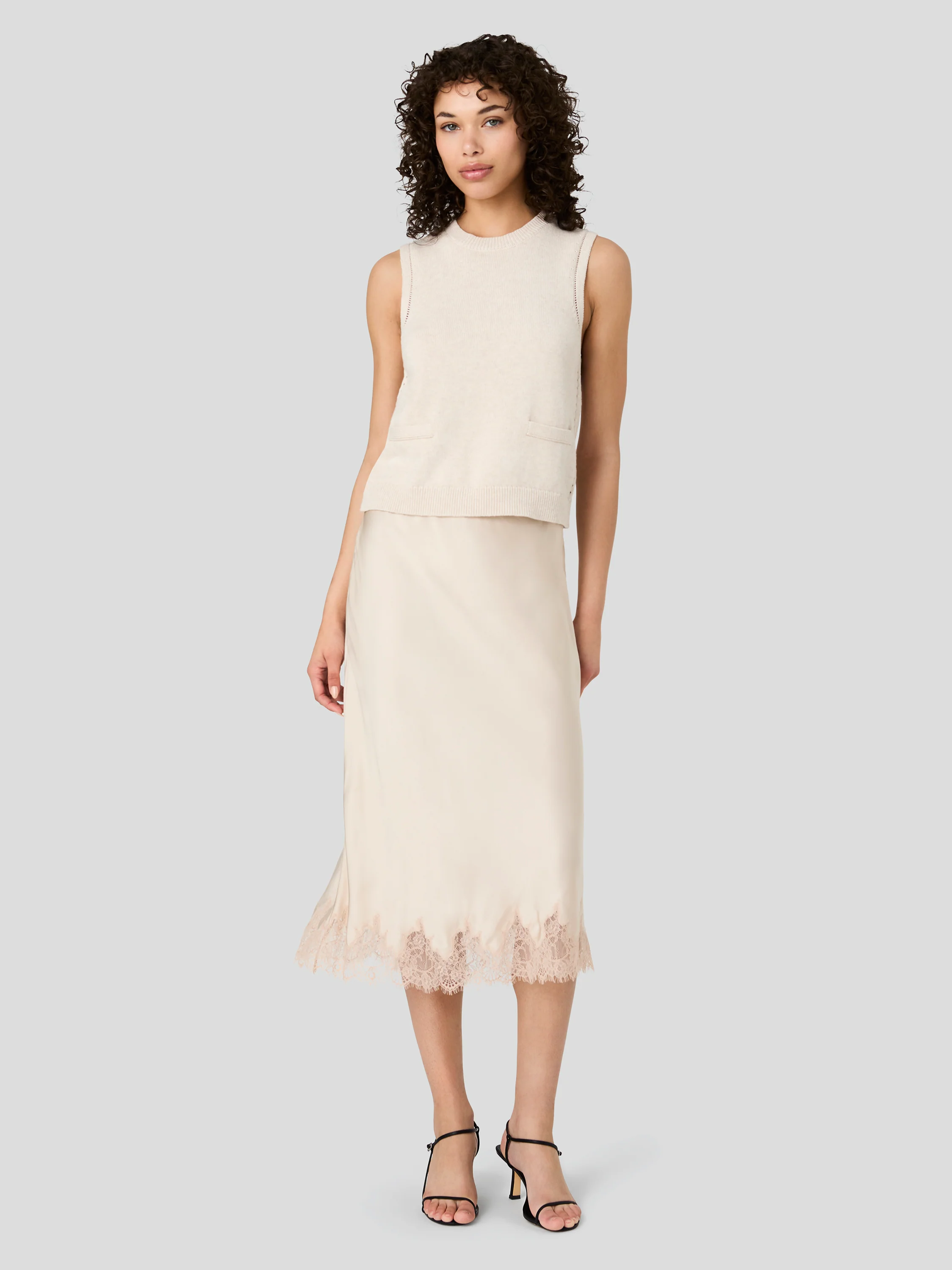 MOZART SLEEVELESS POINTELLE BORDER TOP - Image 6