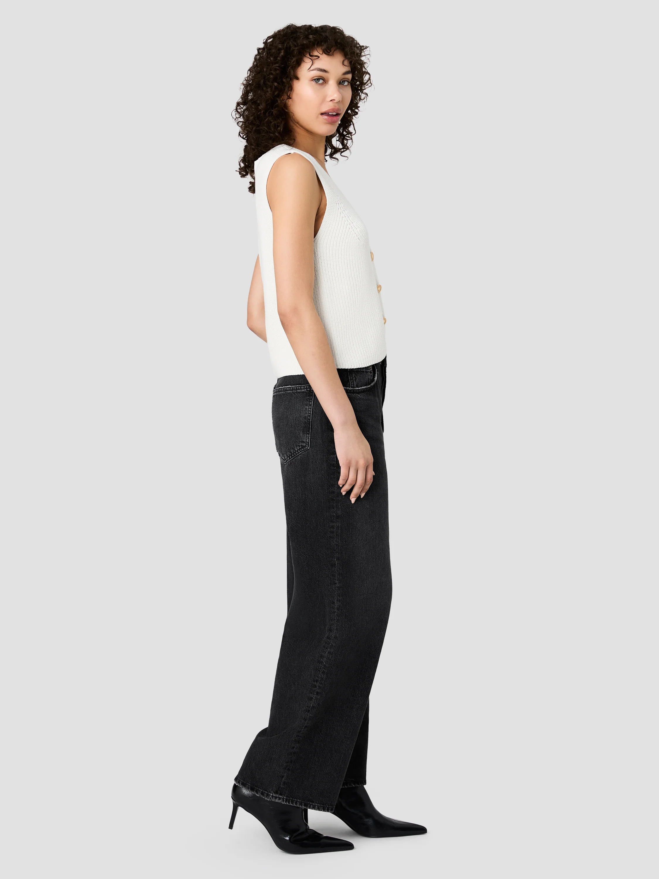 MOZART V-NECK RIB VEST - Image 5