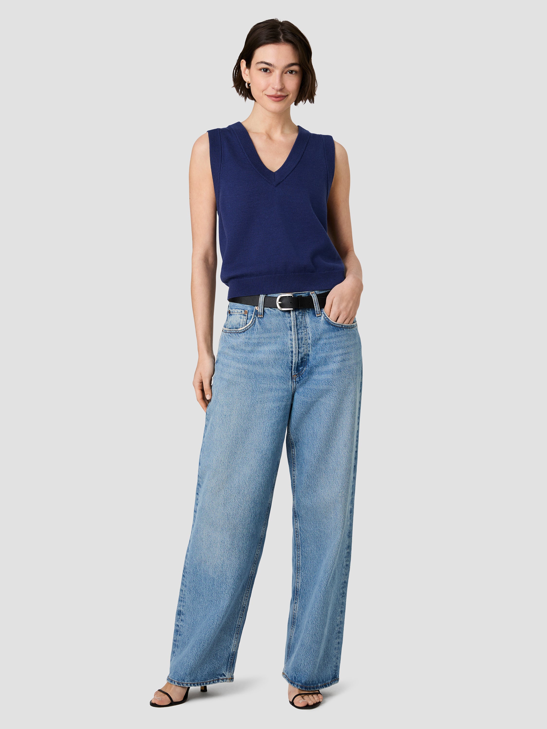 WILLA KNIT V-NECK VEST - Image 5
