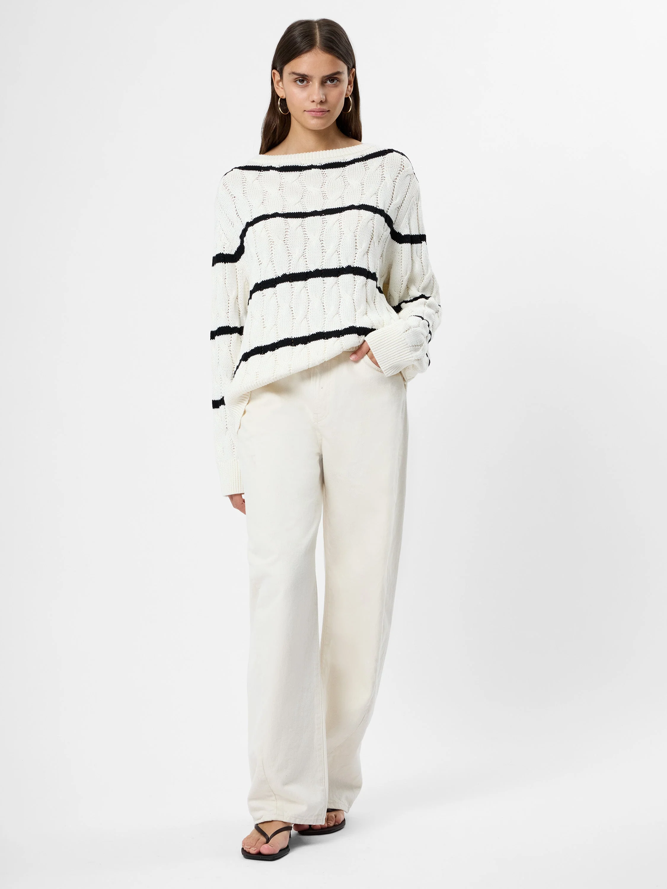 MOZART CHUNKY CABLE KNIT PULLOVER